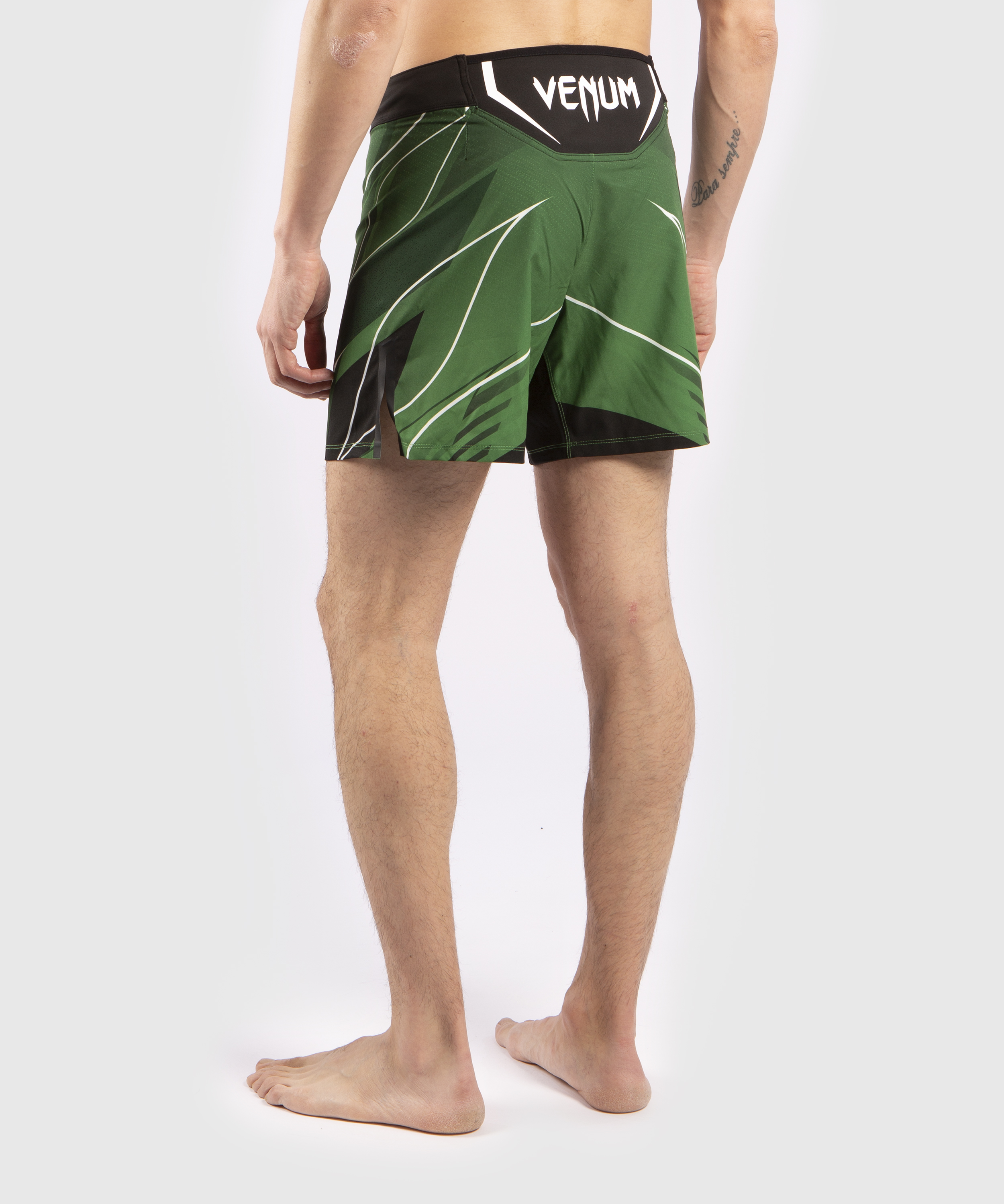 UFC VENUM PRO LINE MEN'S SHORTS - GREEN
