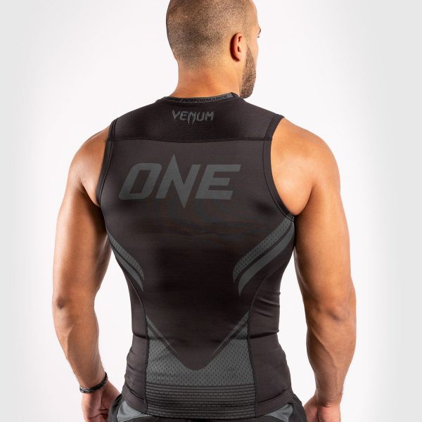 VENUM ONE FC IMPACT RASHGUARD - SLEEVELESS - BLACK/BLACK