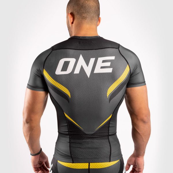 VENUM ONE FC IMPACT RASHGUARD - SHORT SLEEVES - GREY/YELLOW