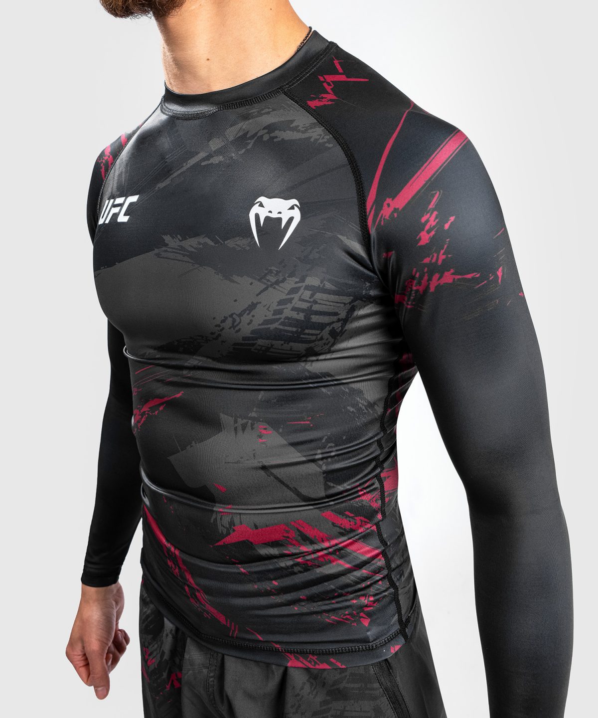 UFC VENUM AUTHENTIC FIGHT WEEK 2.0 LONG SLEEVE RASHGUARD - BLACK & RED - Image 2