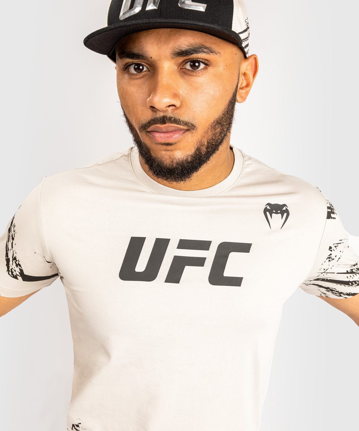 UFC VENUM AUTHENTIC FIGHT WEEK 2.0 T-SHIRT SAND - Image 2