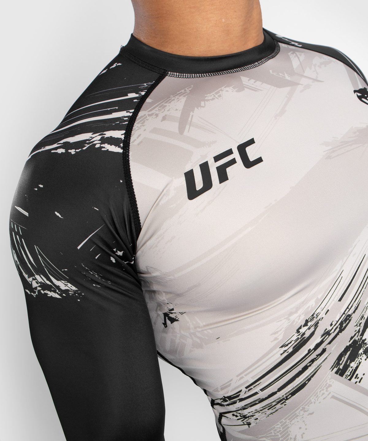 UFC VENUM AUTHENTIC FIGHT WEEK 2.0 LONG SLEEVE RASHGUARD - BLACK & SAND - Image 2