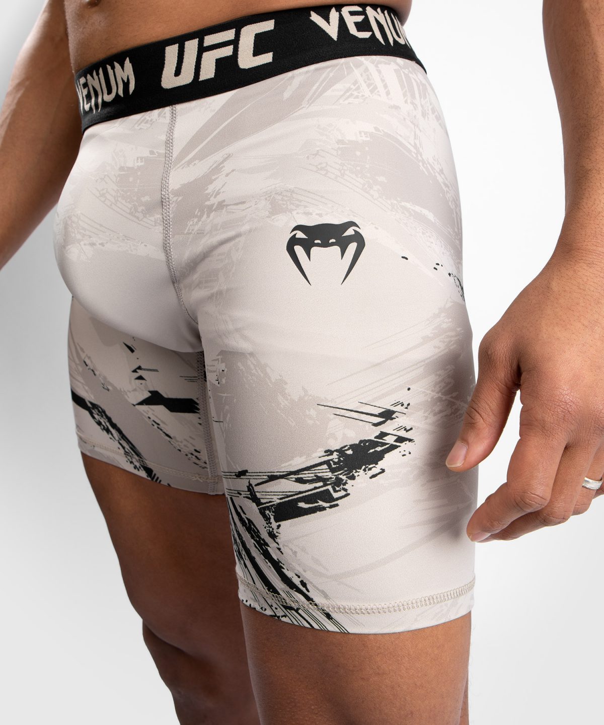UFC VENUM AUTHENTIC FIGHT WEEK MEN’S 2.0 VALE TUDO SHORT - BLACK/SAND - Image 6
