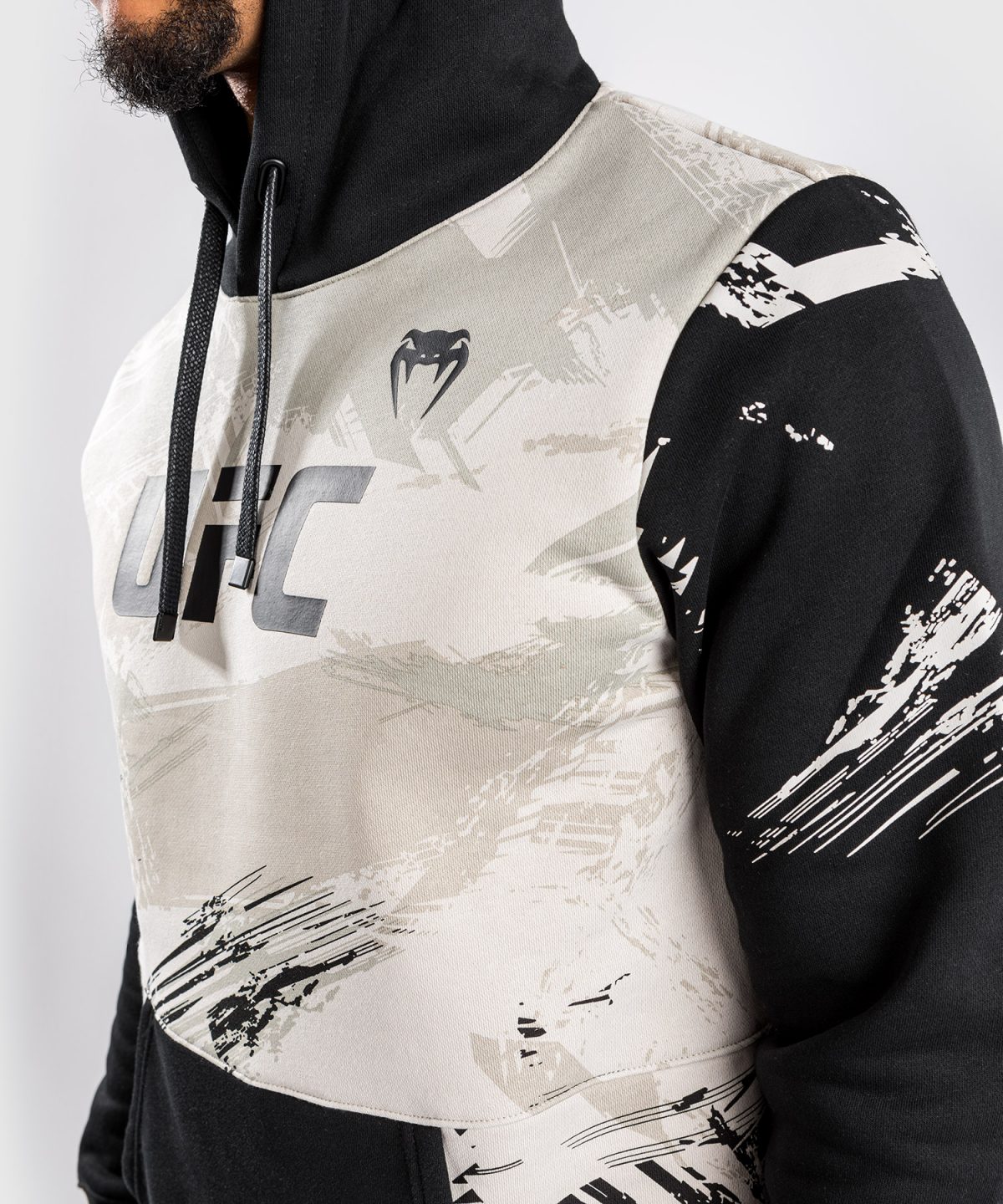 UFC VENUM AUTHENTIC FIGHT WEEK MEN’S 2.0 PULLOVER HOODIE - SAND/BLACK - Image 7