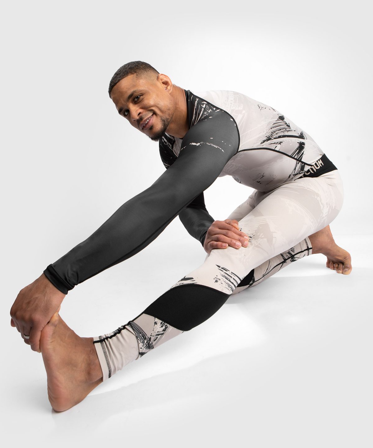 UFC VENUM AUTHENTIC FIGHT WEEK MEN’S 2.0 PERFORMANCE TIGHT - SAND - Image 5