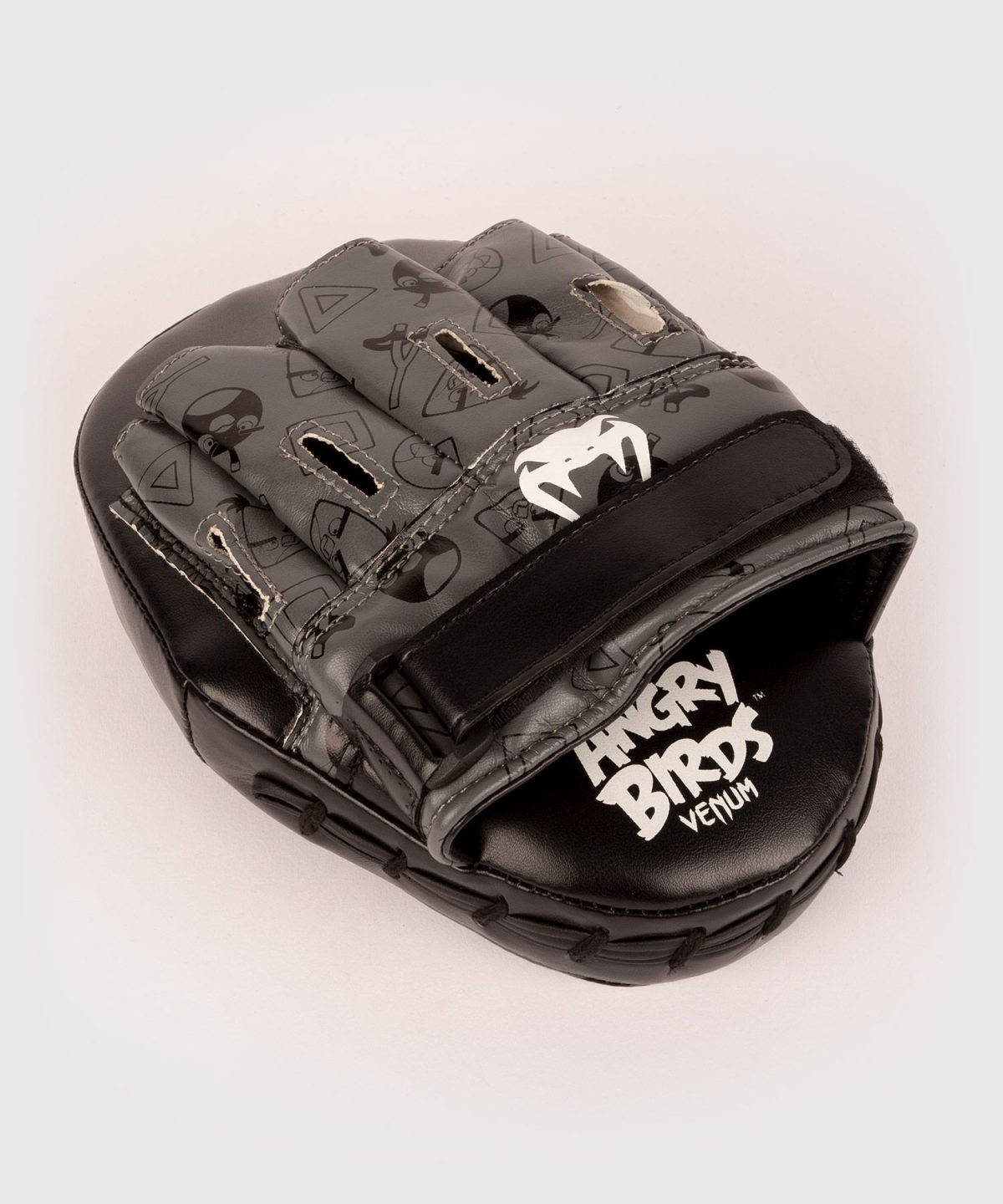 d30f1e89fd1c9dd704e08763f2522439a90ea13c_PAO_HUNGRYBIRD_BLACK_05 VENUM ANGRY BIRDS FOCUS MITTS - BLACK - Image 2