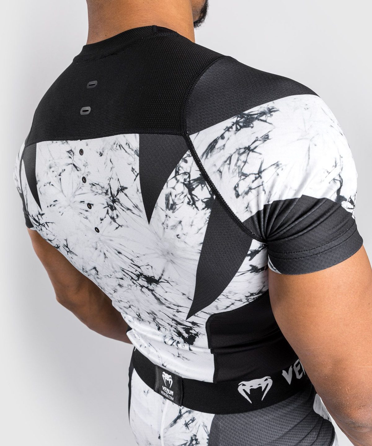 VENUM G-FIT RASHGUARD - SHORT SLEEVES - MARBLE - Image 6