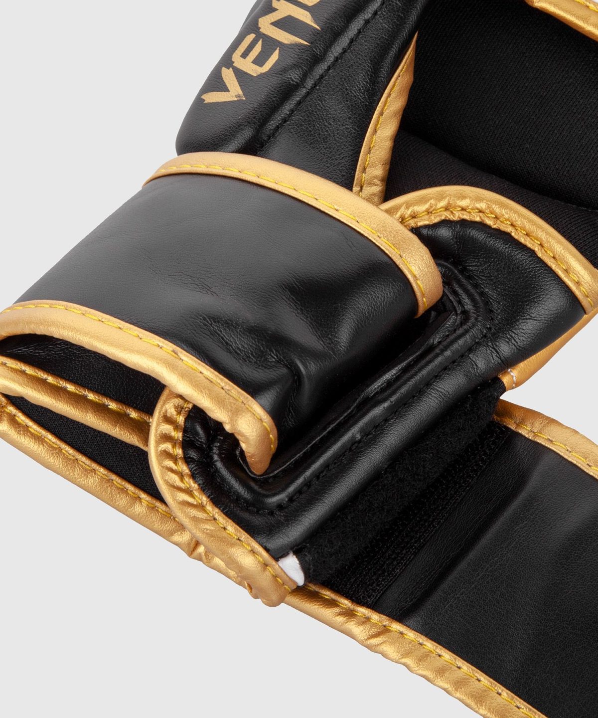 SPARRING GLOVES VENUM CHALLENGER 3.0 - WHITE/BLACK/GOLD - Image 2