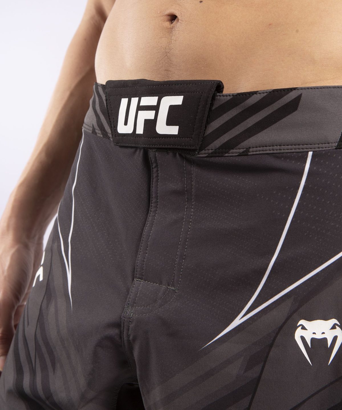 UFC VENUM PRO LINE MEN'S SHORTS - BLACK - Image 5