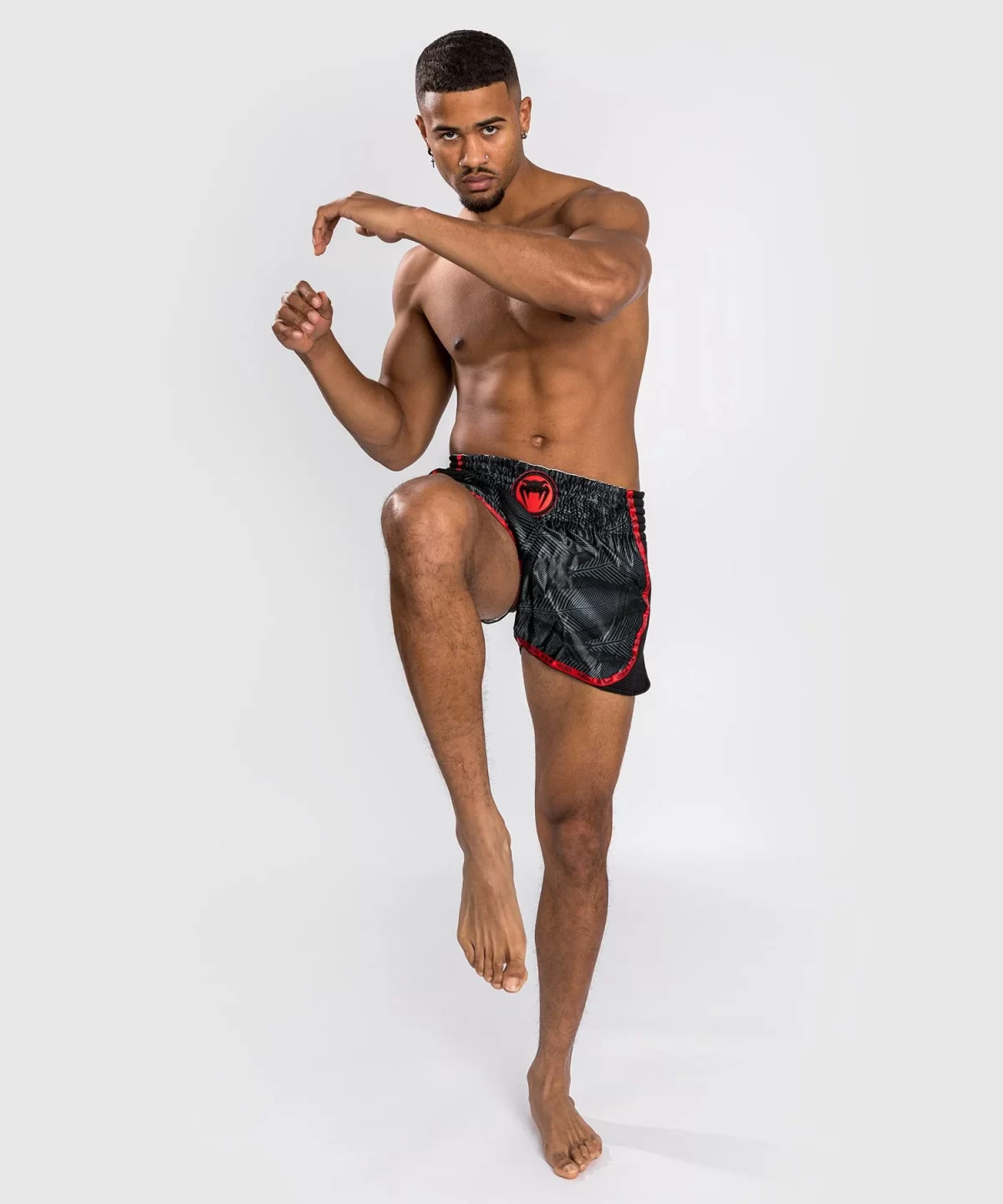 VENUM PHANTOM MUAY THAI SHORTS - BLACK/RED - Image 4