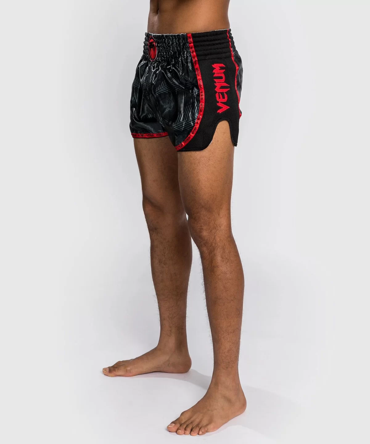 VENUM PHANTOM MUAY THAI SHORTS - BLACK/RED - Image 5