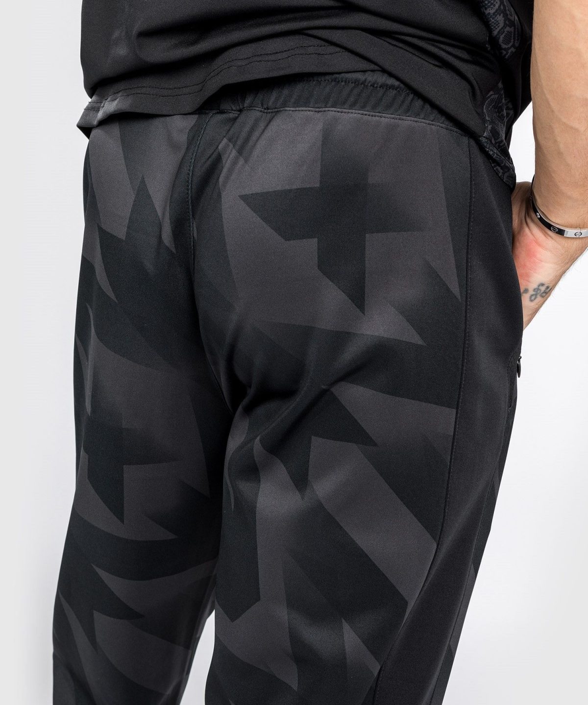 VENUM RAZOR JOGGERS - BLACK/GOLD - Image 6