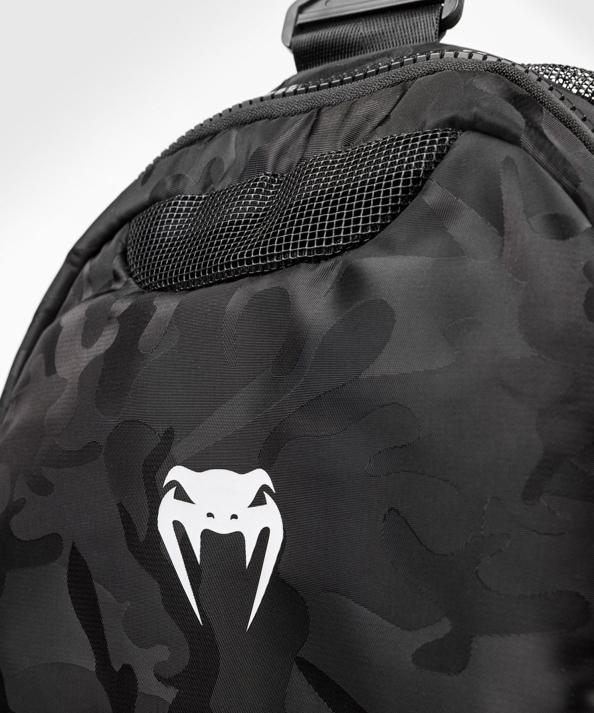 VENUM TRAINER LITE SPORT BAG - BLACK-DARK CAMO 05 VENUM TRAINER LITE SPORT BAG - BLACK/DARK CAMO - Image 5