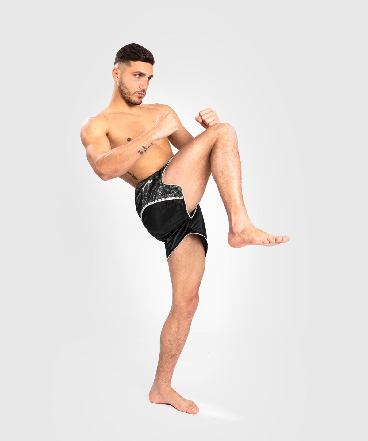 VENUM ABSOLUTE 2.0 MUAY THAI SHORTS - BLACK-SILVER08 VENUM ABSOLUTE 2.0 MUAY THAI SHORTS - BLACK/SILVER - Image 8