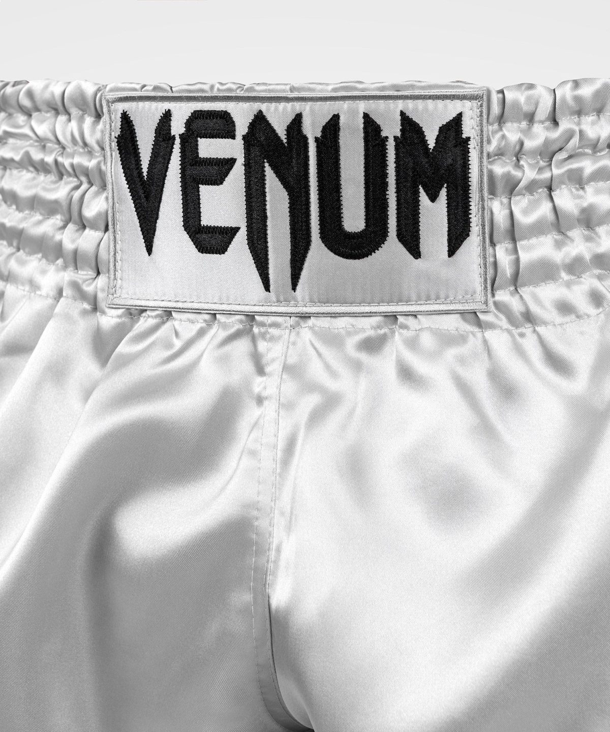 VENUM CLASSIC MUAY THAI SHORTS - SILVER/BLACK - Image 3