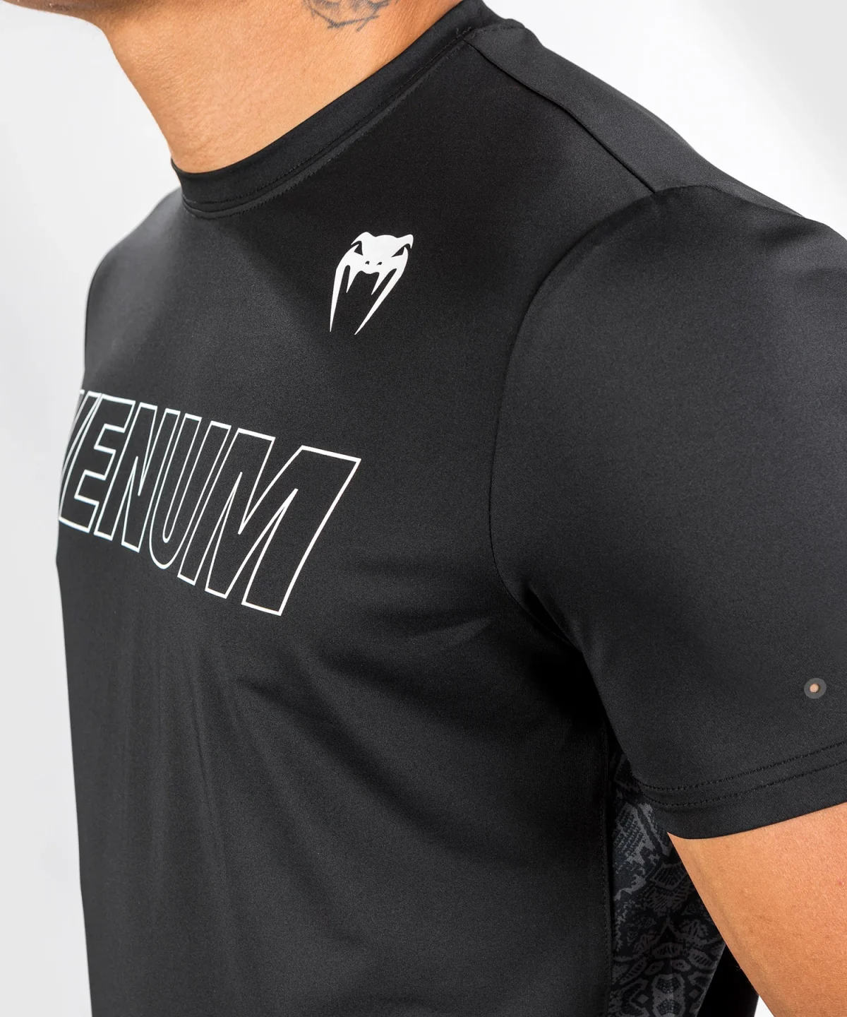 VENUM CLASSIC EVO DRY TECH T-SHIRT - BLACK/WHITE - Image 4