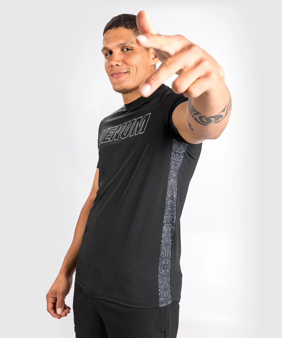 VENUM CLASSIC EVO DRY TECH T-SHIRT - BLACK/WHITE - Image 7