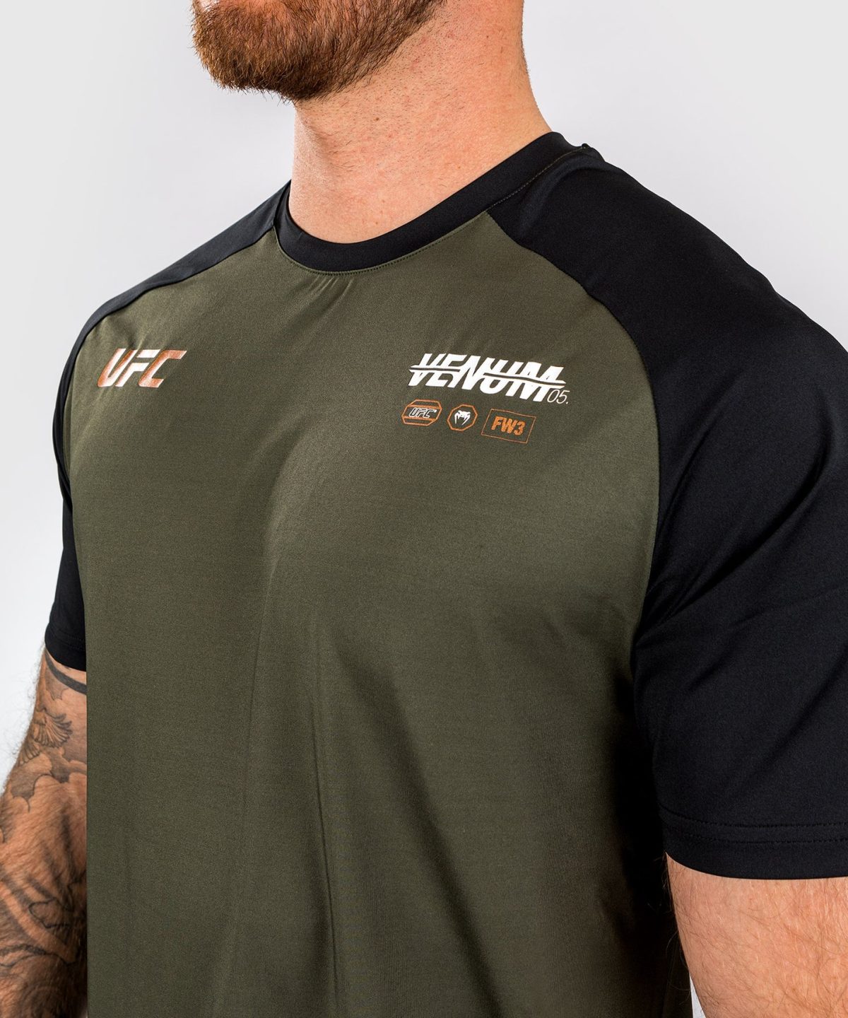 UFC Adrenaline by Venum Fight Week Men’s Dry- tech khaki - bronze - Image 3