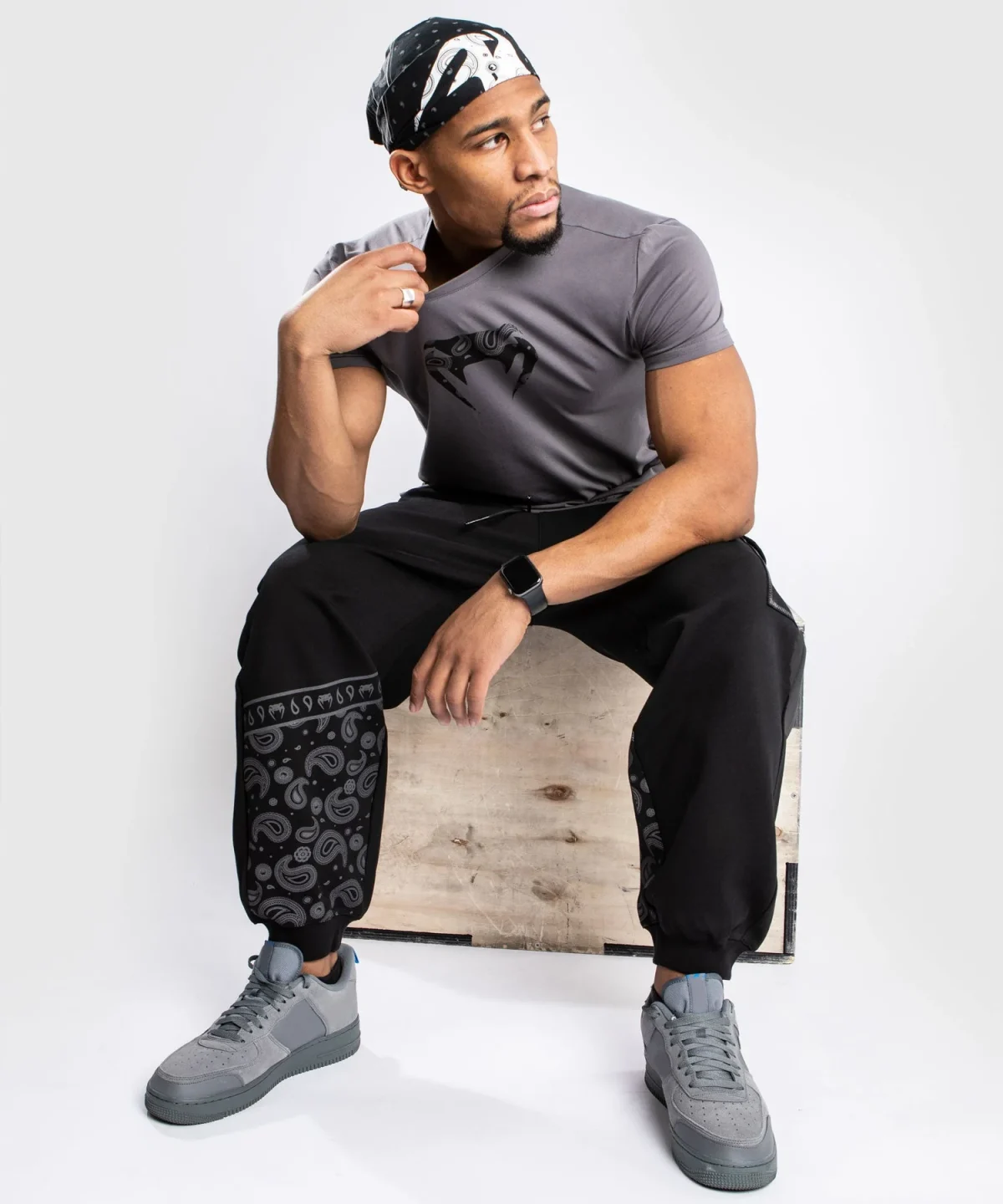 Venum Cali 34 Jogger - Oversize - Black - Image 6
