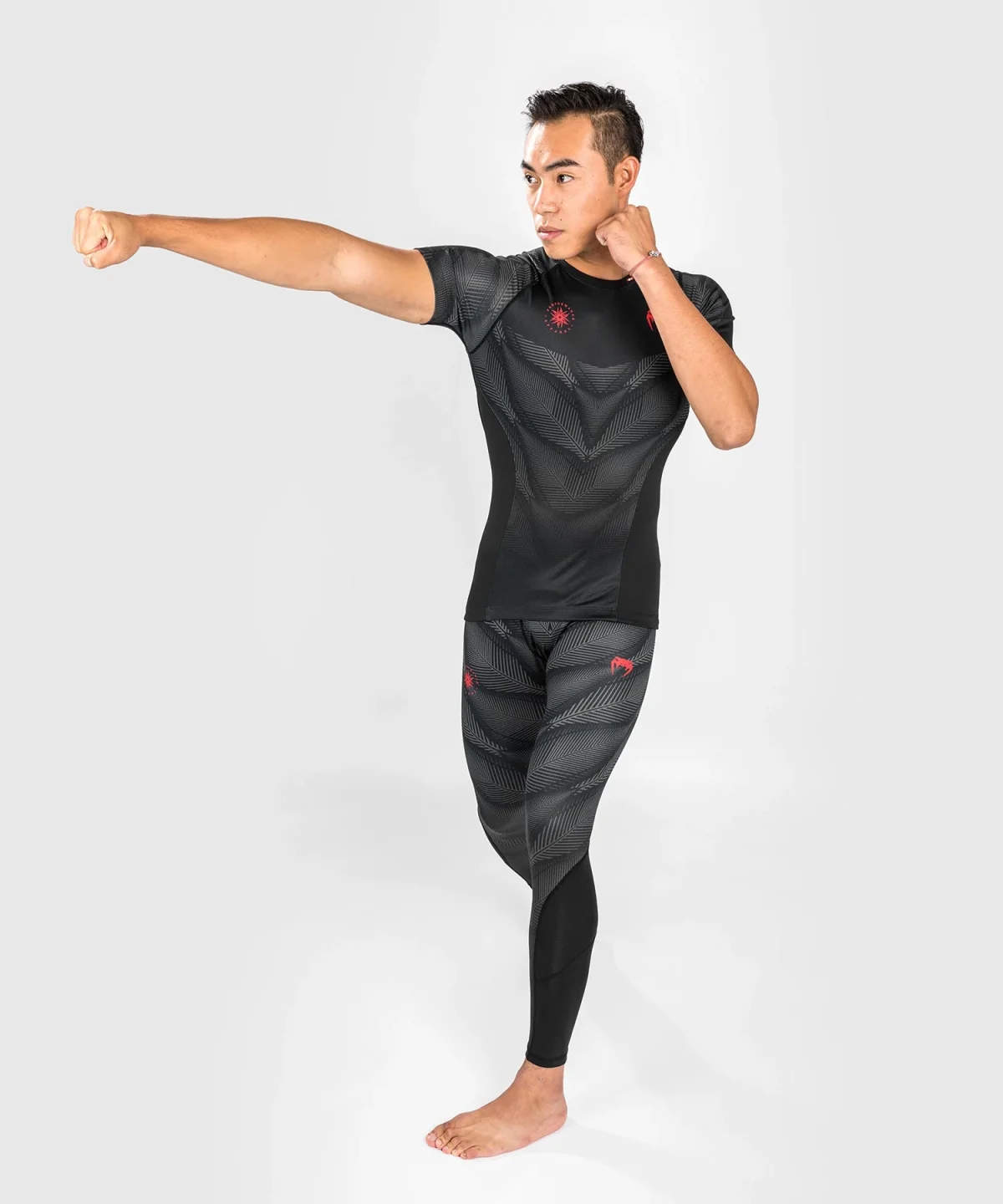 Venum Phantom Rashguard Short Sleeves - Black/Red - Image 5