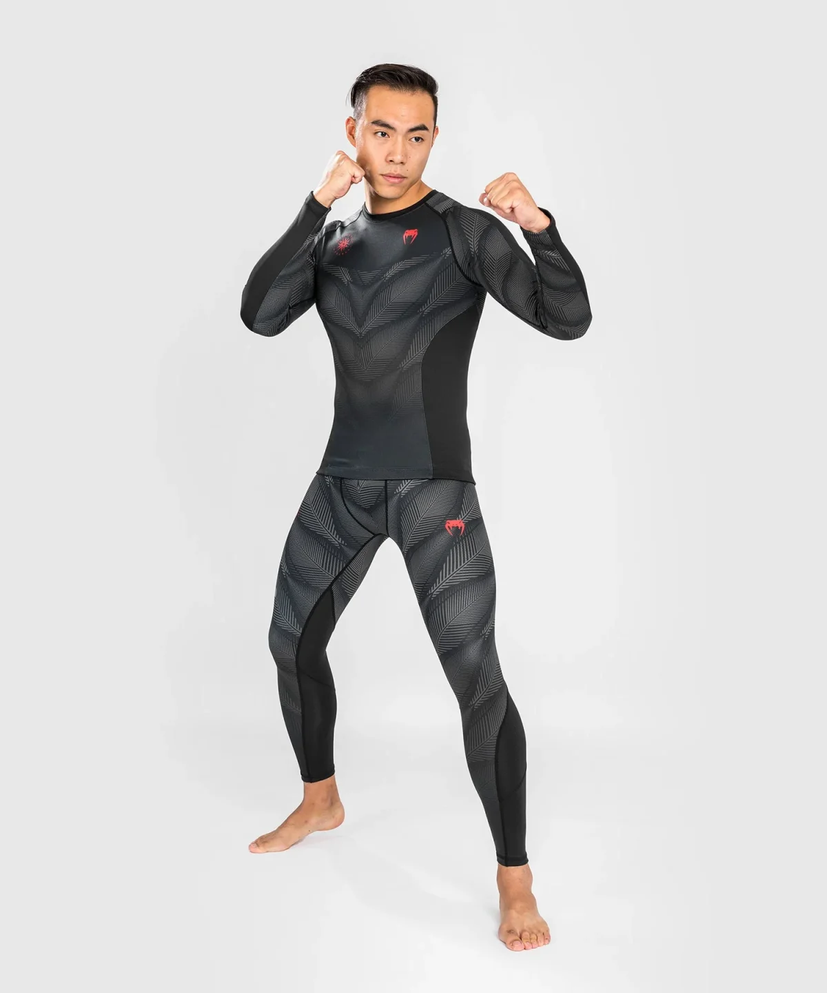 Venum Phantom Rashguard Long Sleeves - Black/Red - Image 4