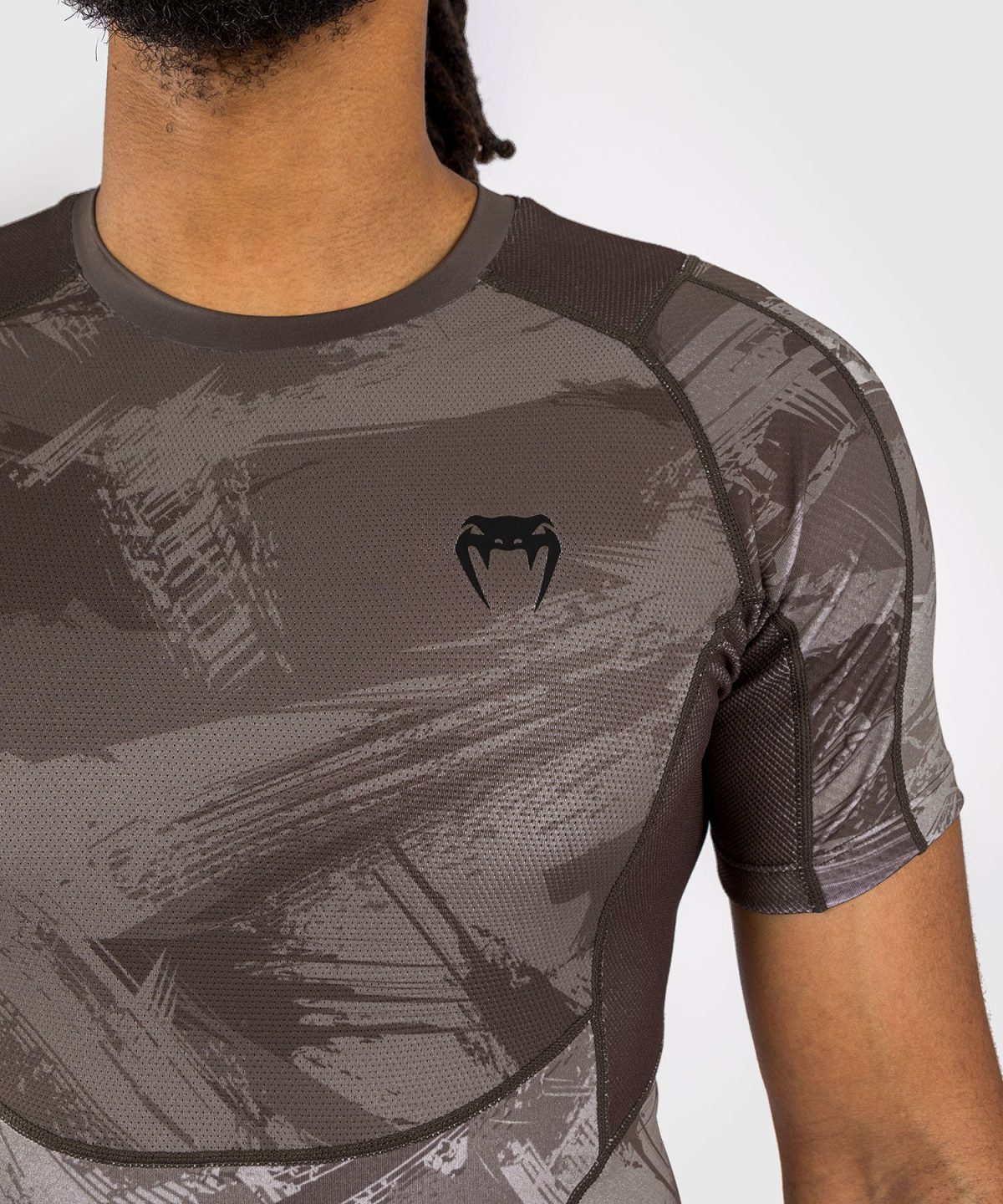Venum Electron 3.0 Short Sleeve Rashguard - Sand - Image 3