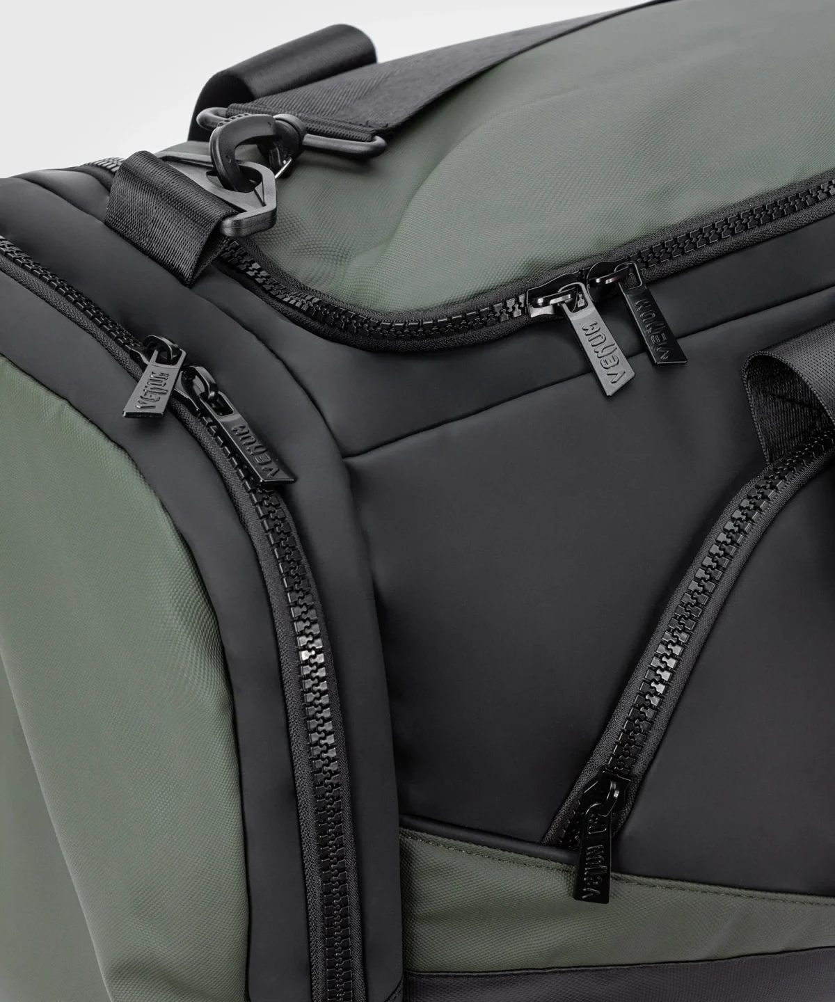 Venum Evo 2 Trainer Lite Duffle Bag - Black/Khaki - Image 3
