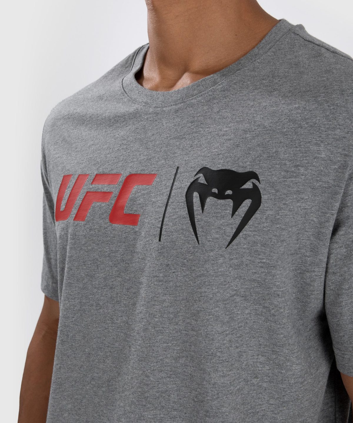UFC Venum Classic T-Shirt - Grey/Red - Image 3