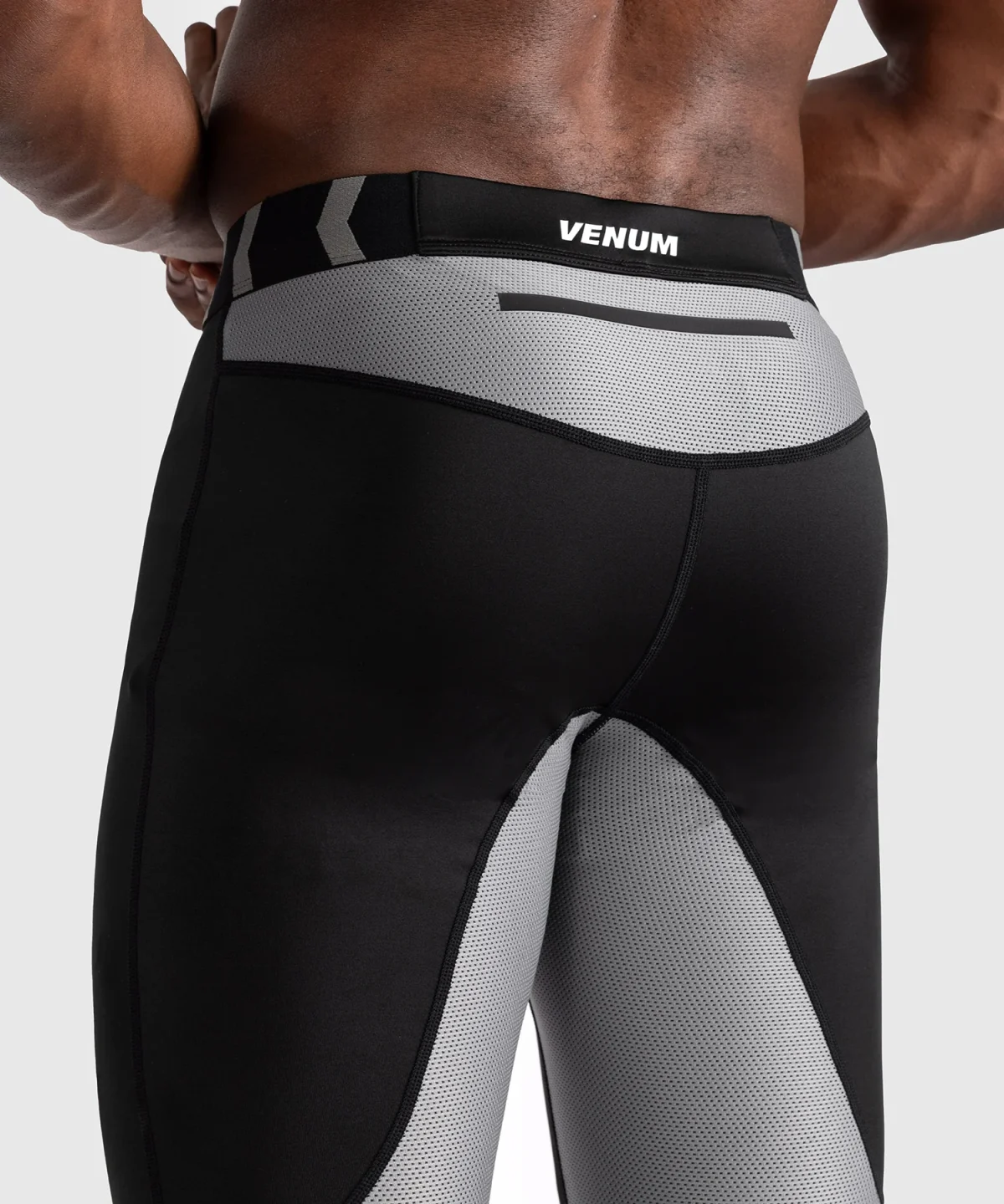 Venum Tempest Men's Spats - Black/Grey - Image 2