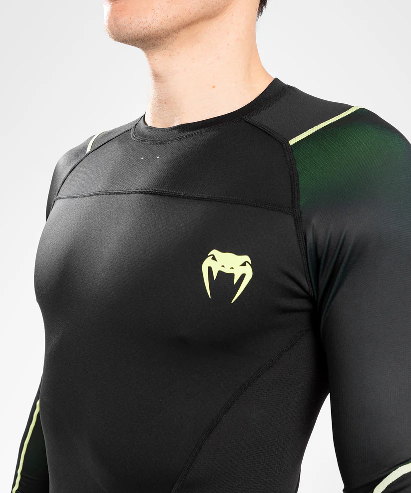 Venum Fusion 2.0 Rashguard long sleeves - Black/Yellow - Image 4