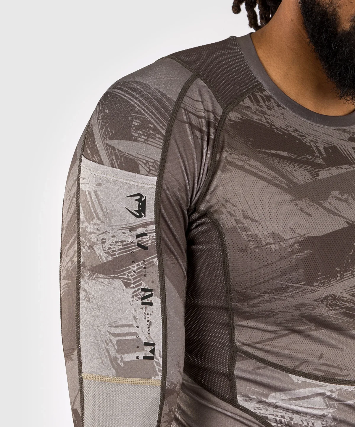 Venum Electron 3.0 Long Sleeve Rashguard - Sand - Image 3