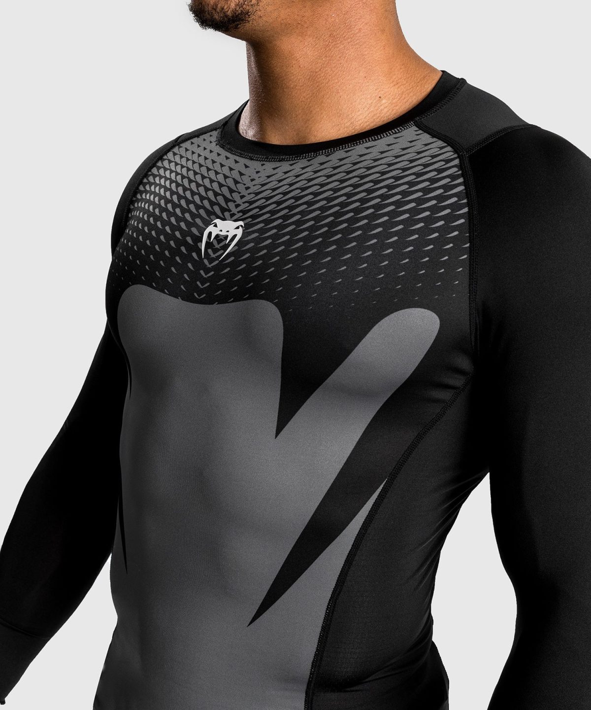 Venum Attack Men's Long Sleeve Rashguard - Black/Grey - Image 4