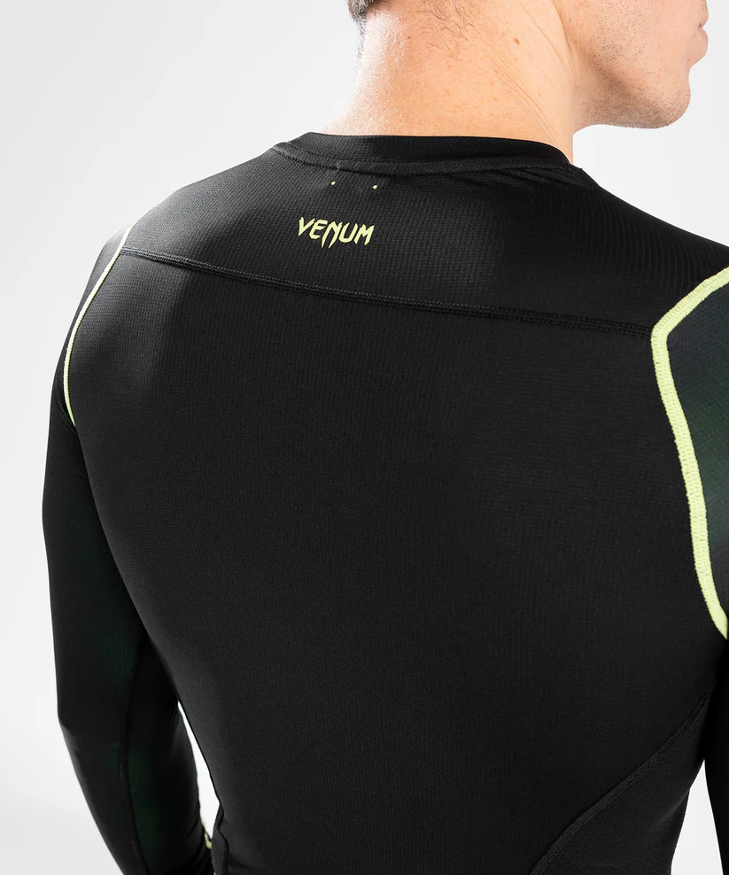 Venum Fusion 2.0 Rashguard long sleeves - Black/Yellow - Image 2