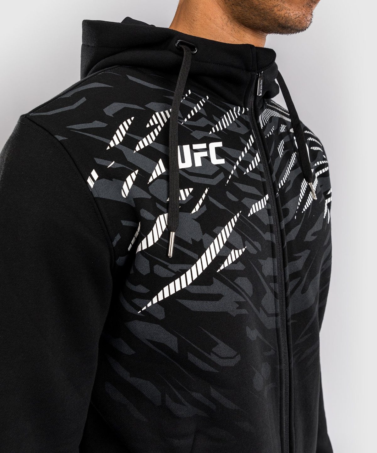 UFC Fusion by Venum Men’s Replica Zip Hoodie - Black - Image 7