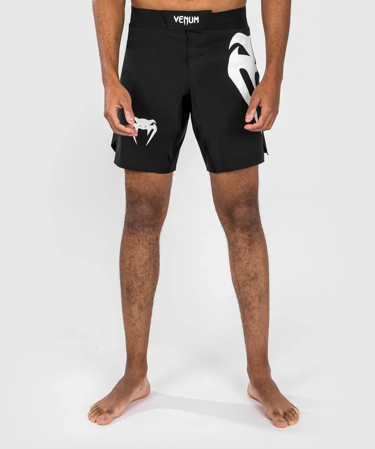 Venum Light 5.0 Fightshort - Black/White - Image 4