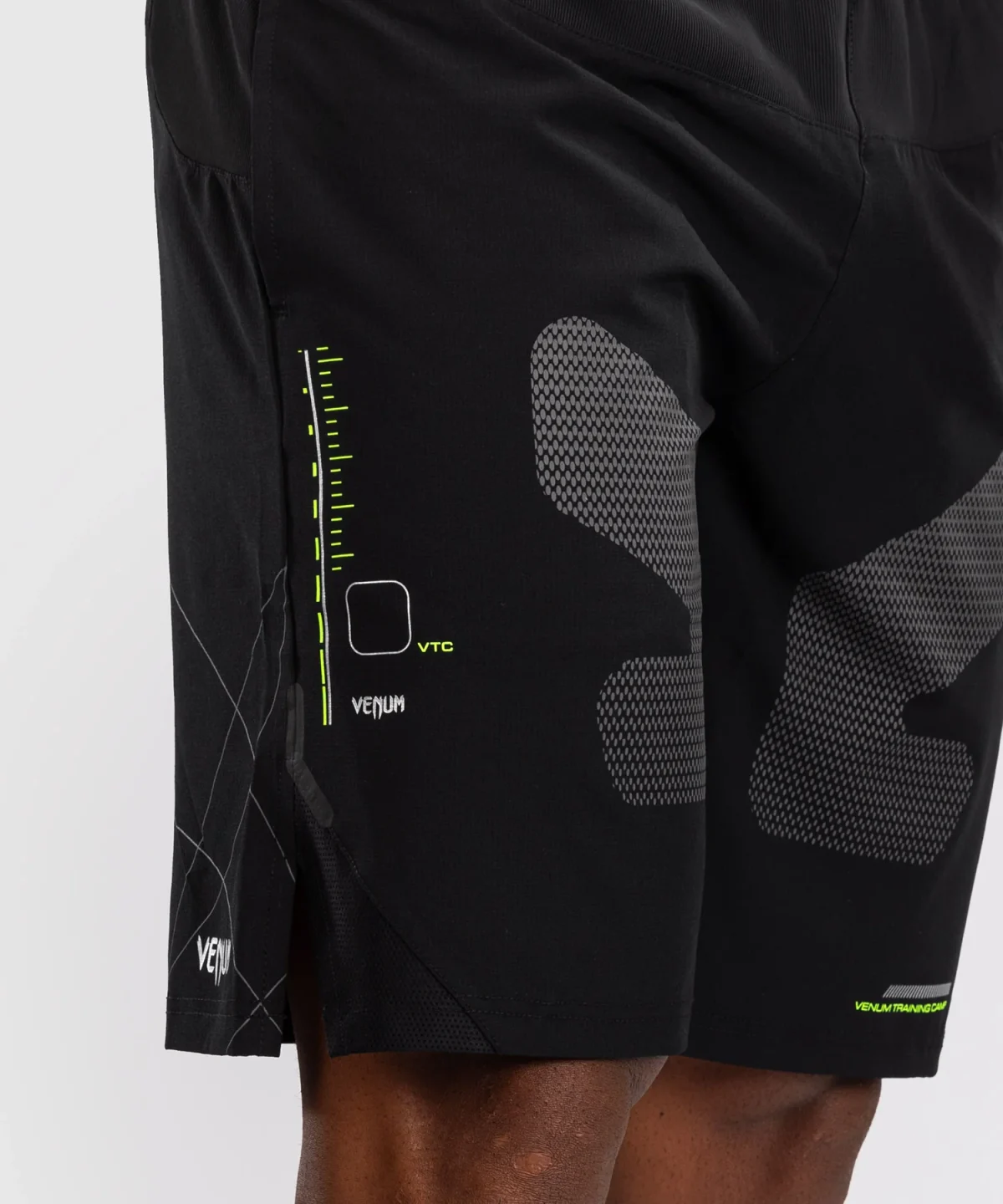 Venum Training Camp 4.0 Training Short - Black/Neon Green - Image 2