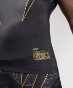 Venum Serpenti Rashguards Short Sleeves - Black/Silver/Gold - Image 6