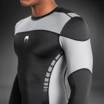 Venum Tempest Men's Long Sleeve Rashguard - Black/Grey - Image 2
